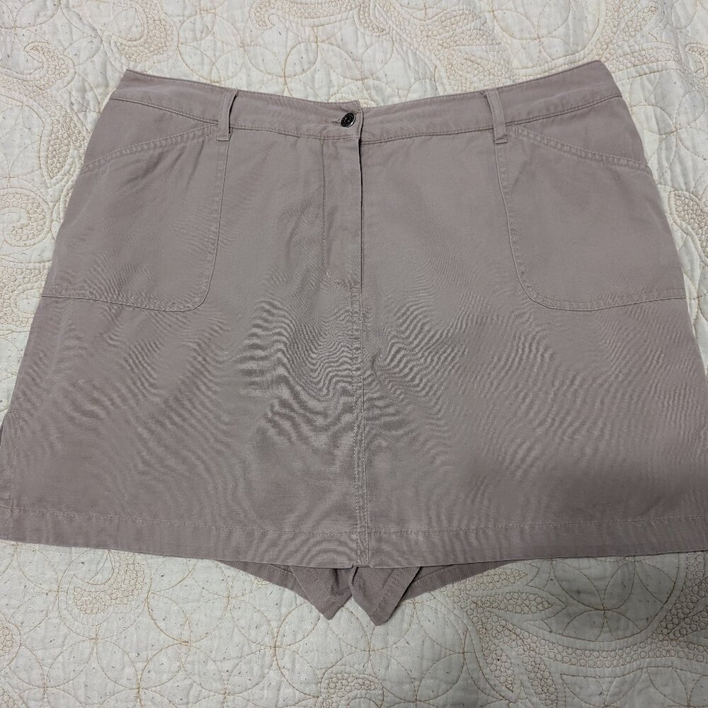 Reitmans Khaki Skort Sz. 13 Beige
